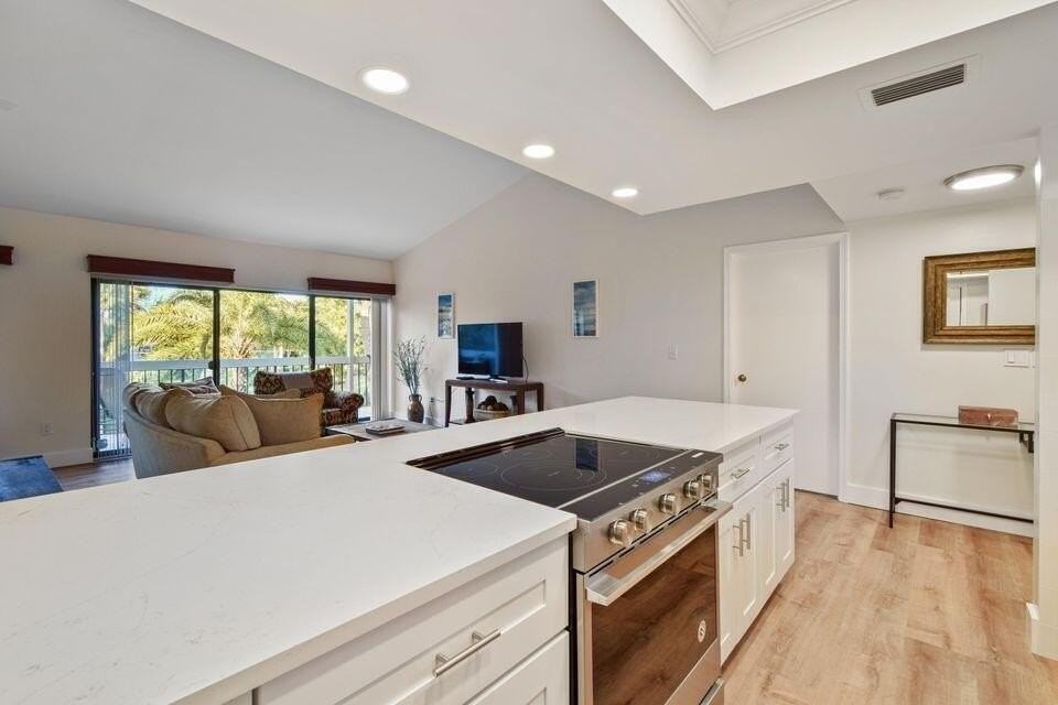11863 Wimbledon Cir #509 - Photo 7 of 14