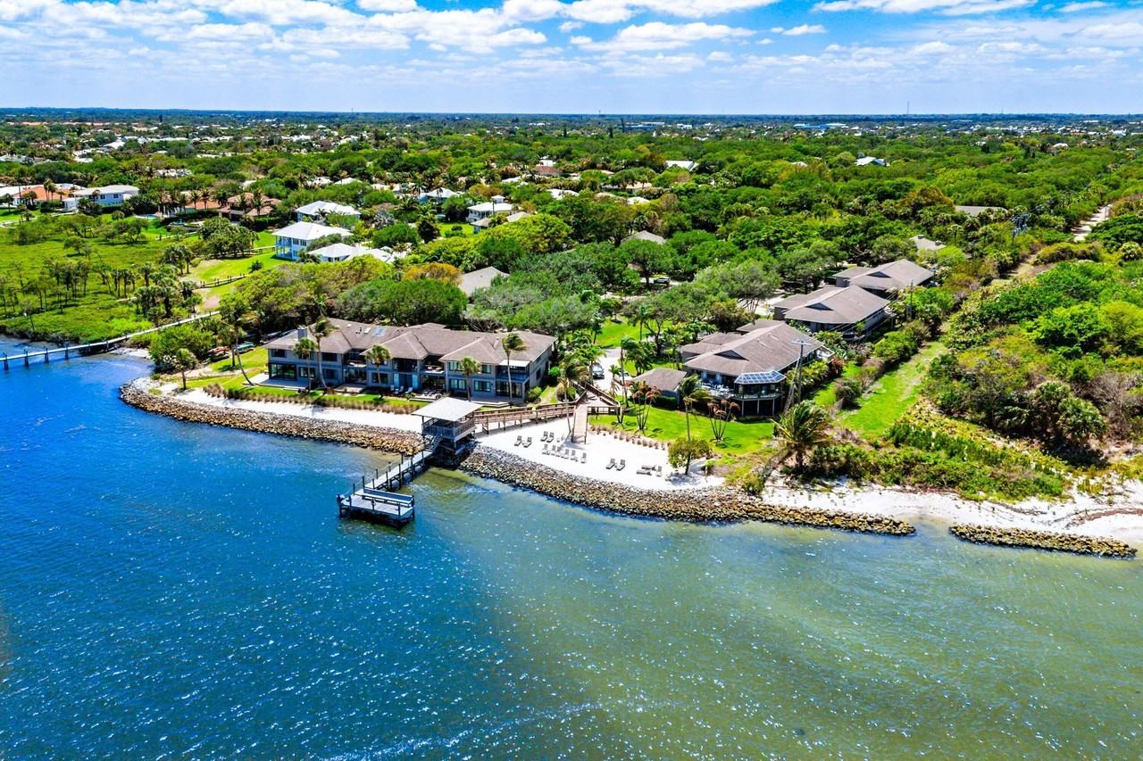 5662 Se Schooner Oaks Way - Photo 3 of 40