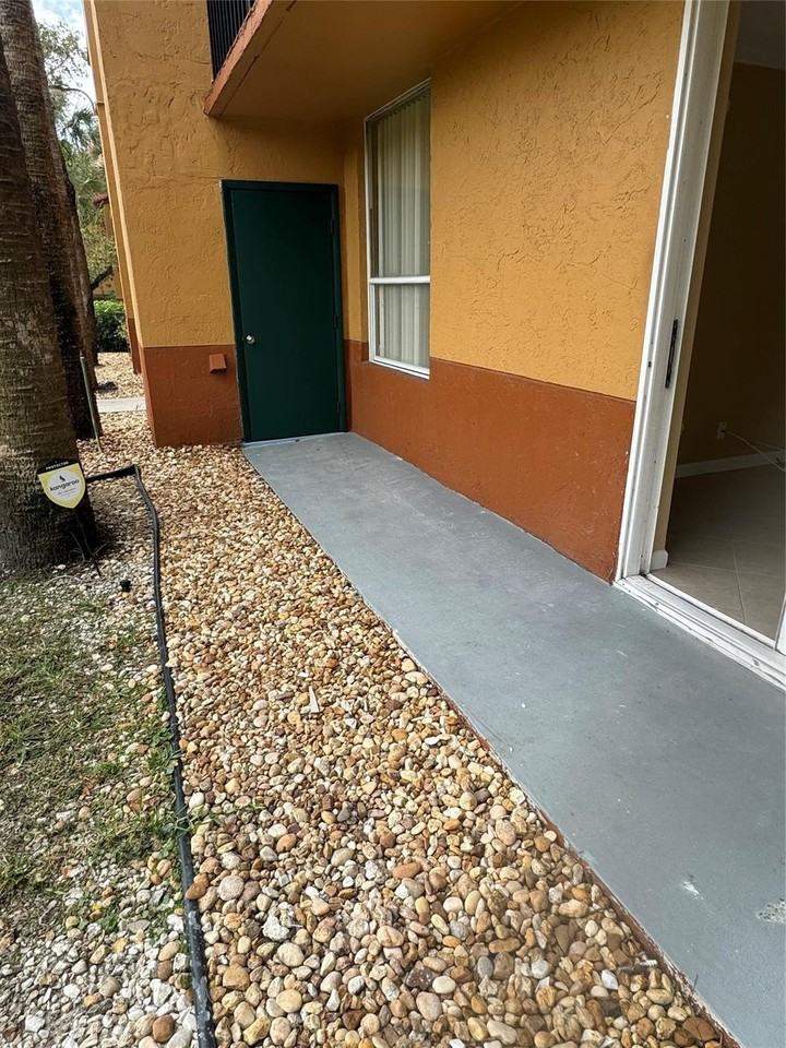 10757 Cleary Blvd #108 - Photo 3 of 13