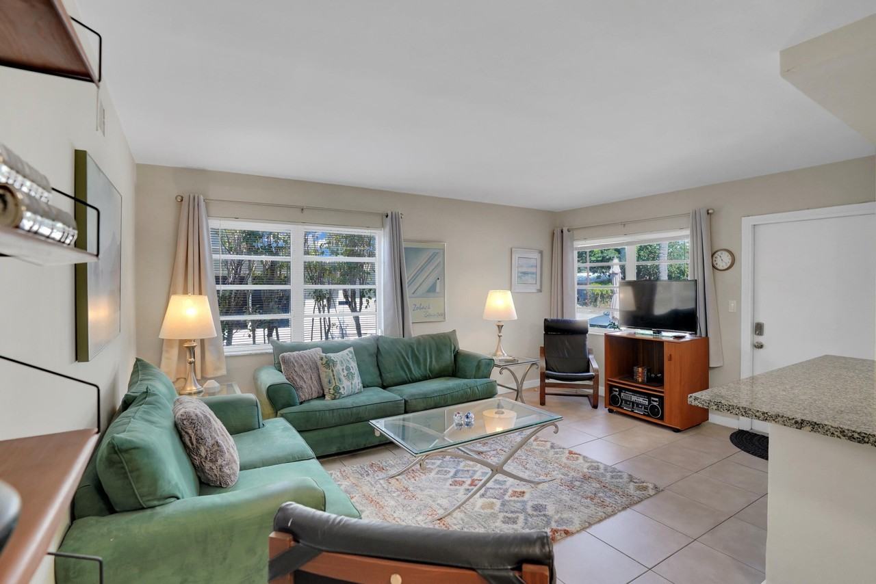 3212 Ne 9th St #A104 - Photo 4 of 22