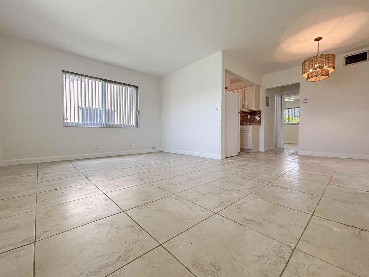 2131 Ne 40th Ct #1 - Photo 6 of 16