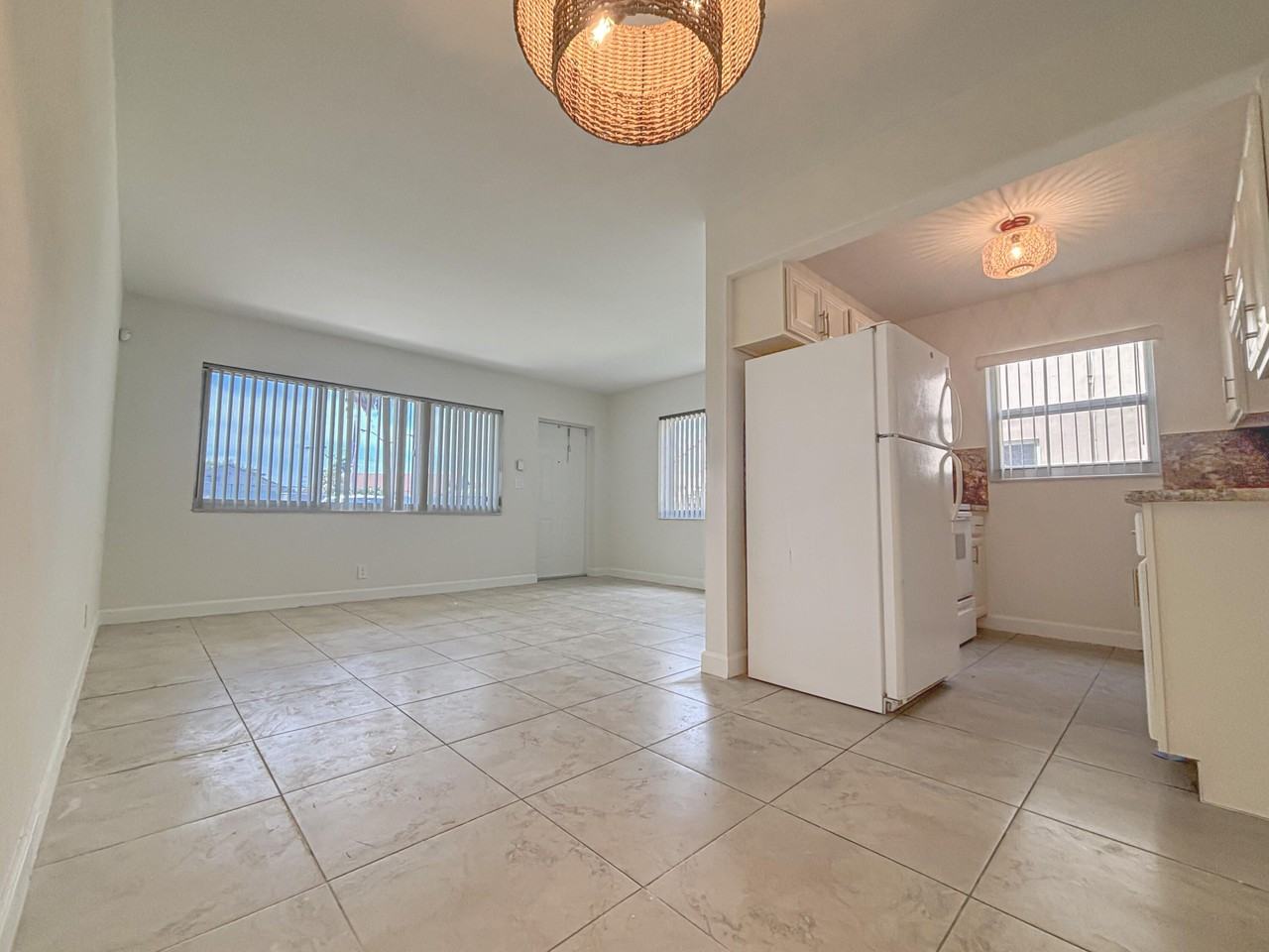 2131 Ne 40th Ct #1 - Photo 7 of 16