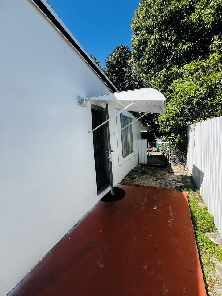 19530 Nw 11th Ave - Photo 6 of 6