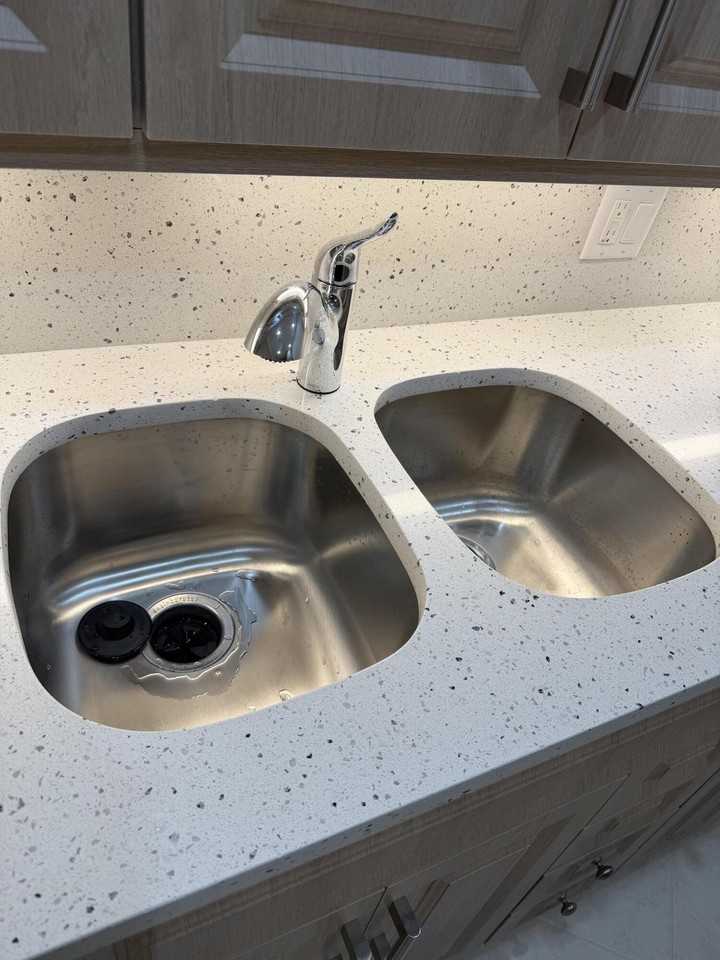 4067 Yarmouth D - Photo 7 of 39