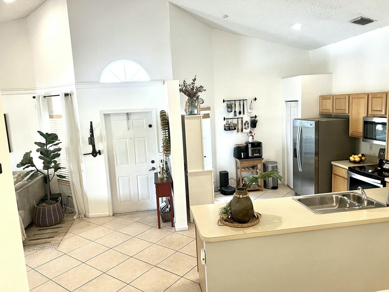 10614 Lake Shore Dr - Photo 7 of 48