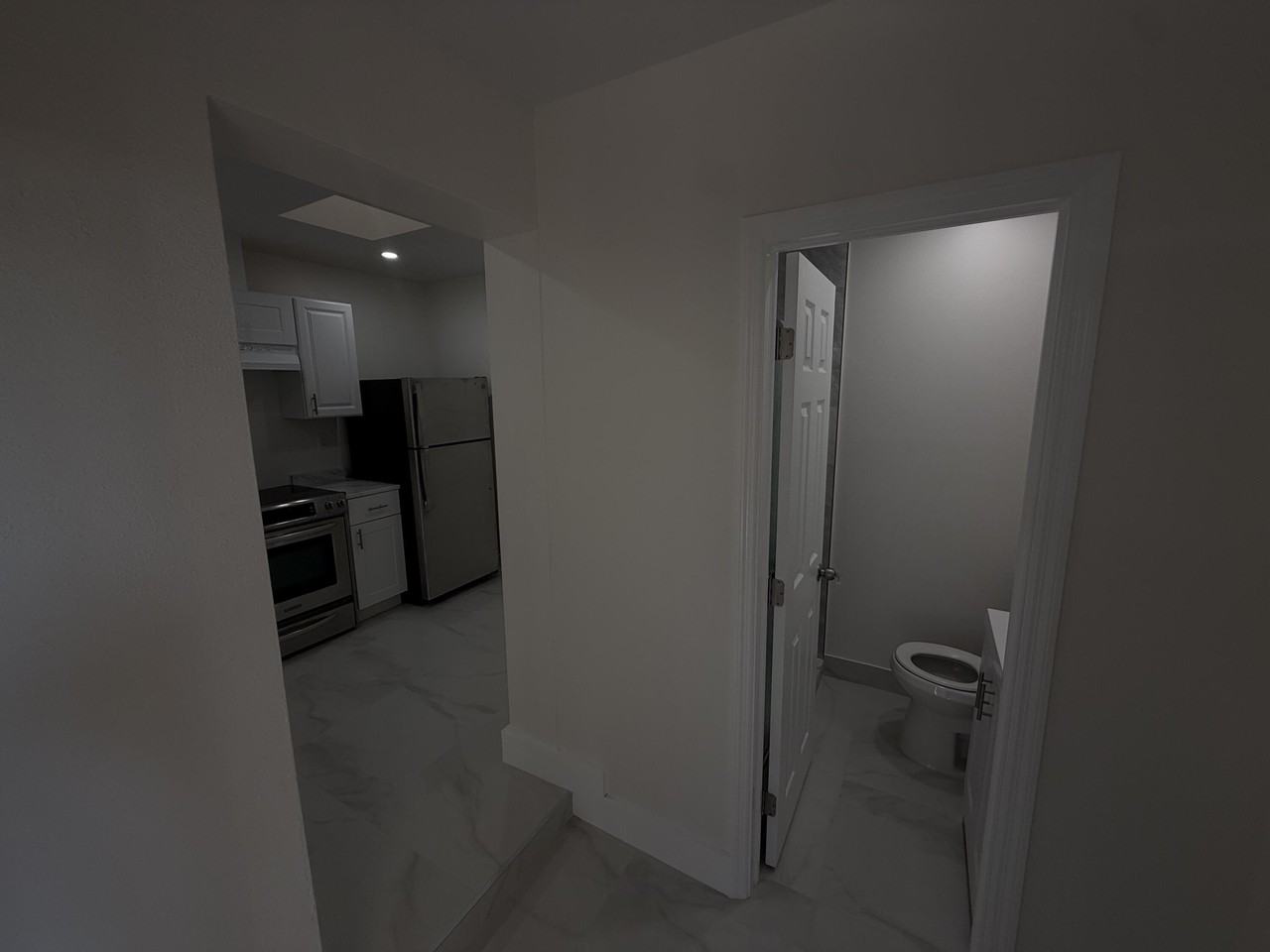 2550 Lakehaven Rd - Photo 6 of 11