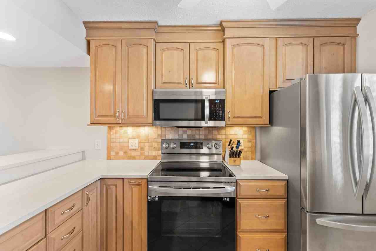 601 S Seas Dr #203 - Photo 6 of 36