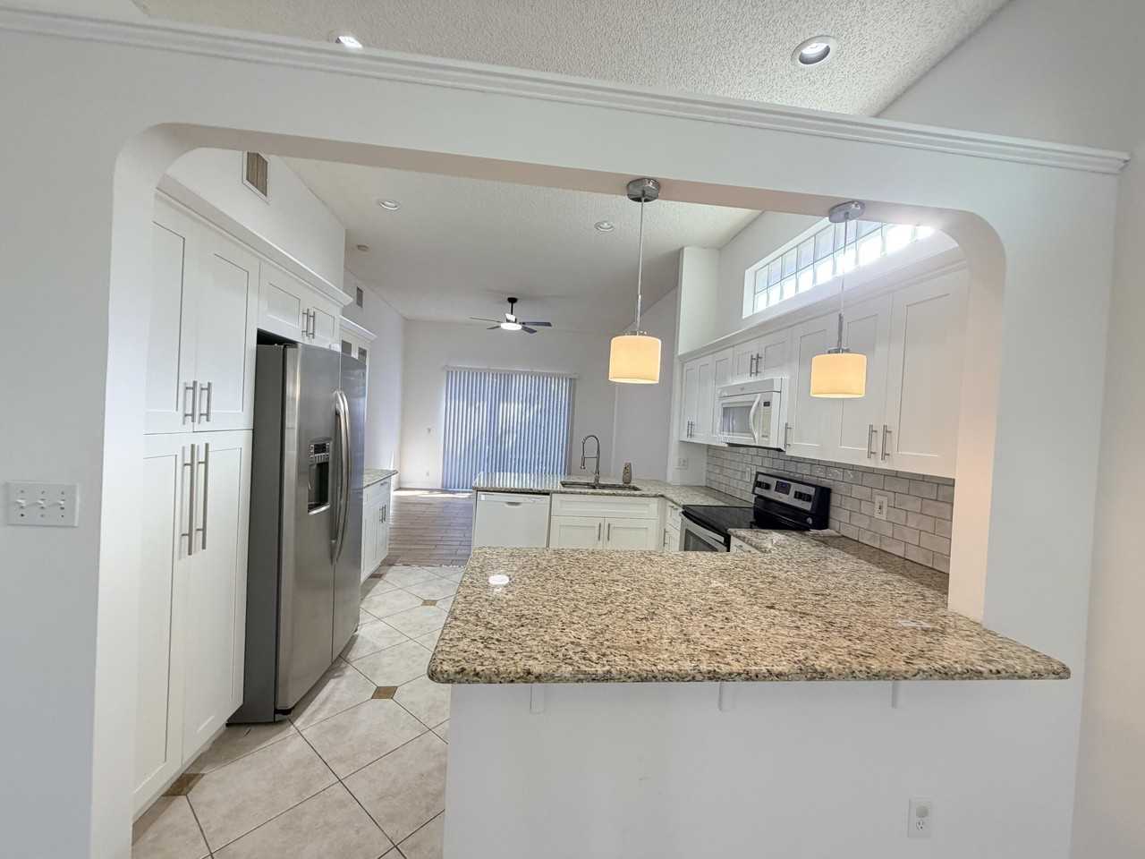 133 Woodlake Cir - Photo 7 of 24