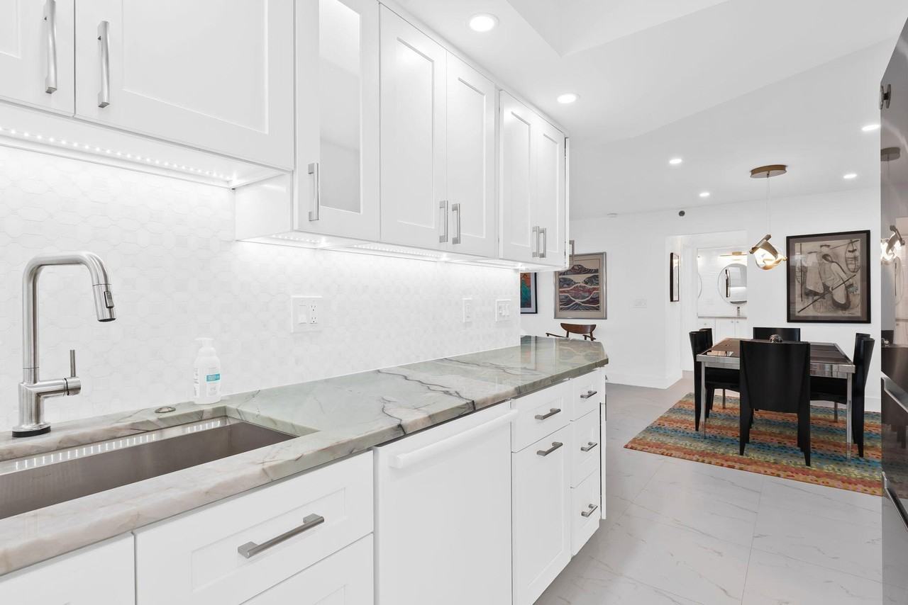 3215 S Ocean Blvd #508 - Photo 4 of 24