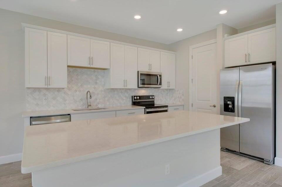 1875 Se Ocean Cove Way - Photo 7 of 37