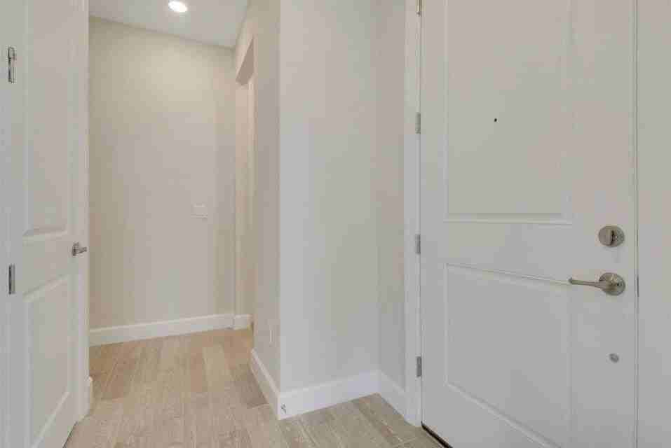 1875 Se Ocean Cove Way - Photo 4 of 37