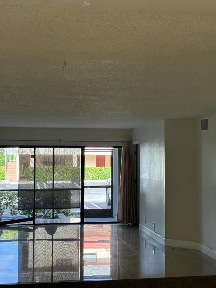 2955 Riverside Dr #103 - Photo 5 of 26