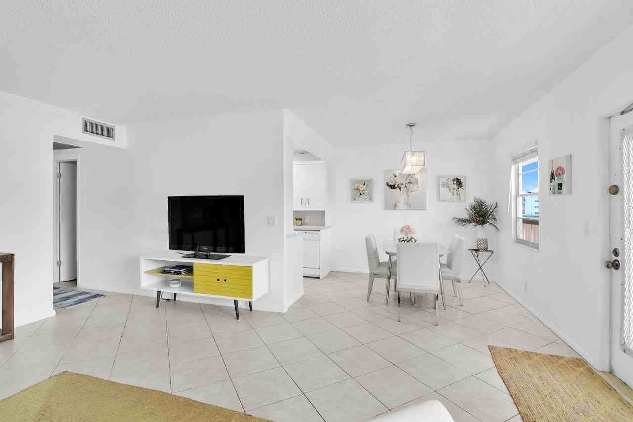 2043 Cornwall C #2043 - Photo 2 of 22