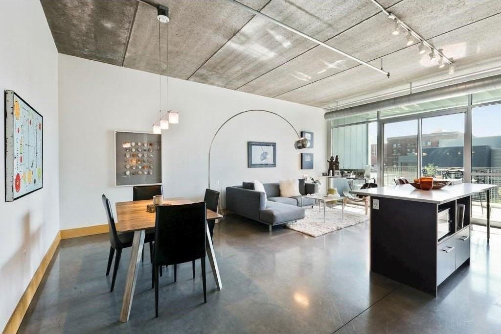 345 6th Ave N #303 - Photo 2 of 22