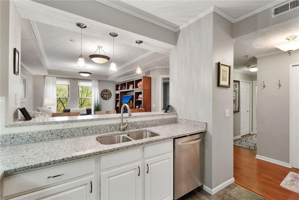 645 N 1st St #304 - Photo 7 of 20