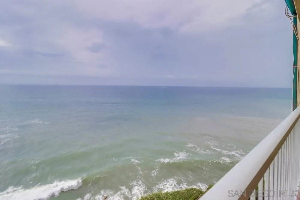 4909 Orchard Ave #302 - Photo 3 of 28