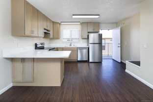 975 E Washington Ave - Photo 1 of 1