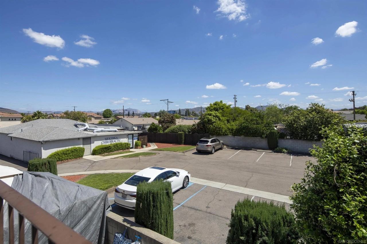 975 E Washington Ave - Photo 3 of 21