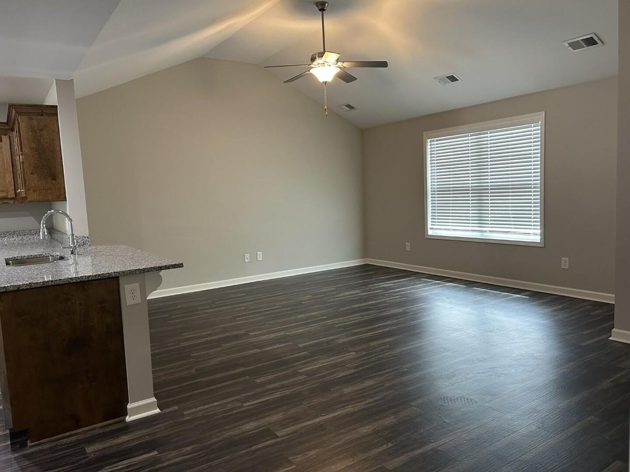 610 Constitution Dr - Photo 2 of 32