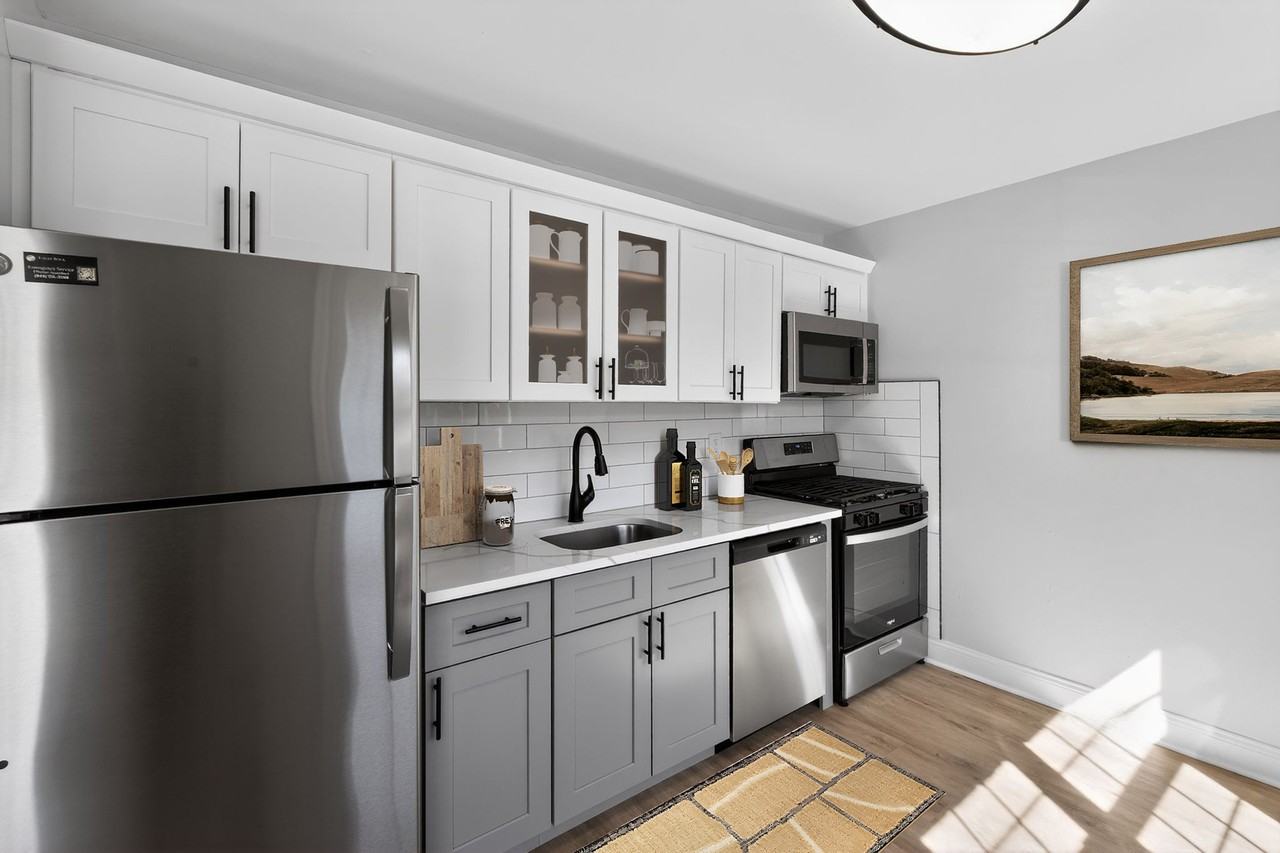 Eagle Rock Apartments at Woodbury - Photo 7 of 33