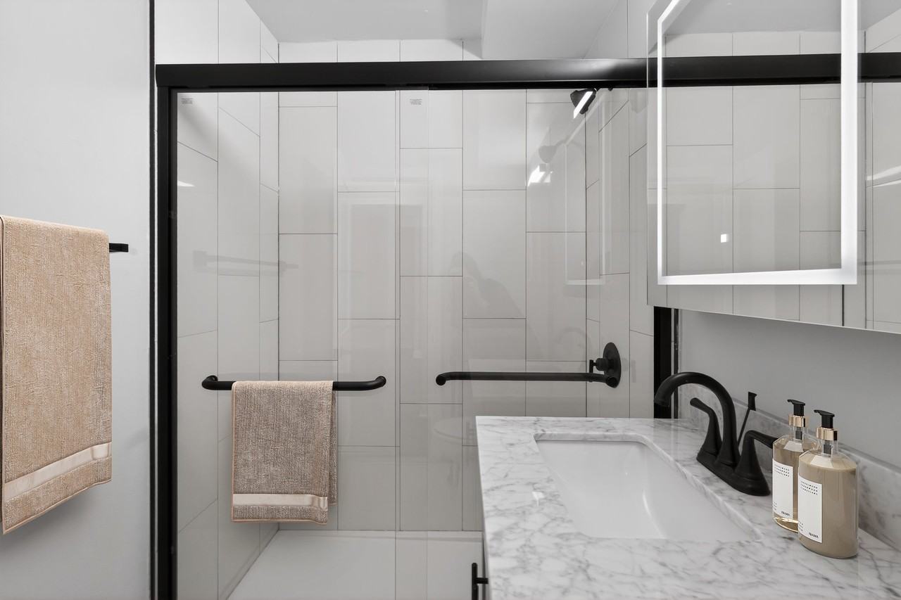 Eagle Rock Apartments at Woodbury - Photo 7 of 33
