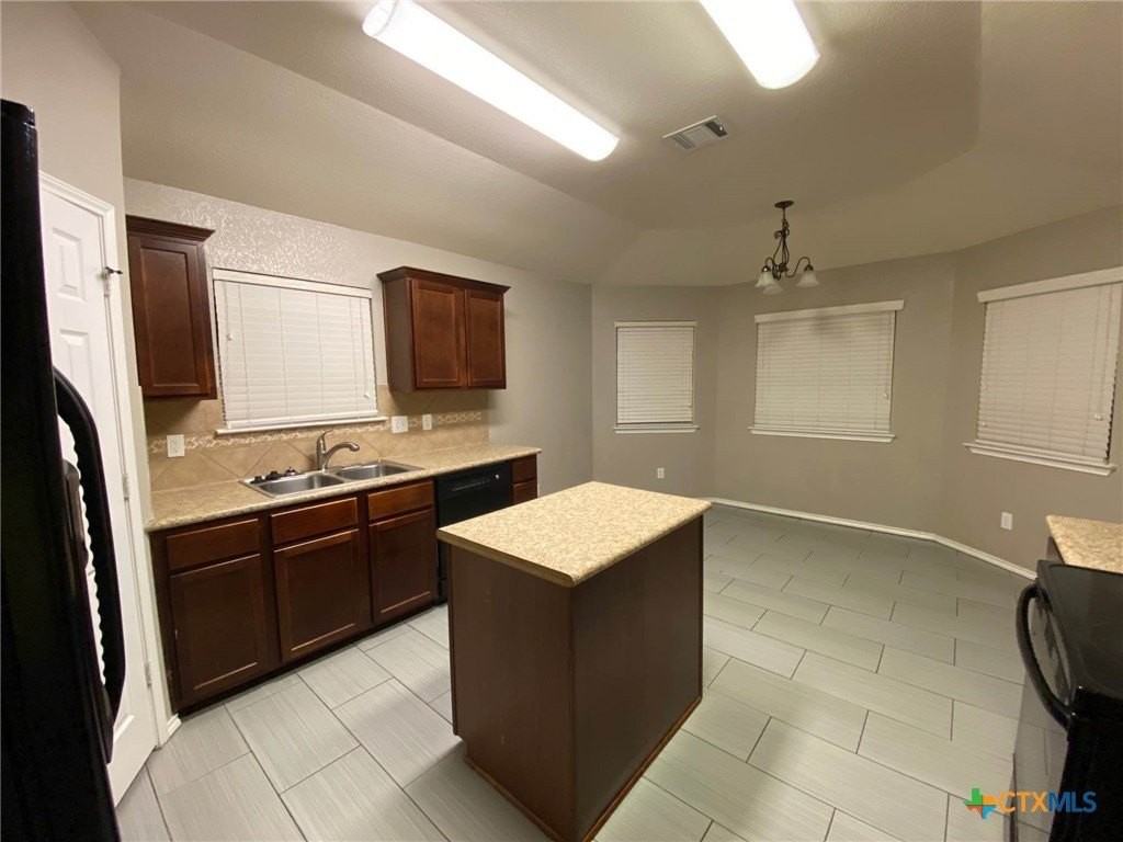 5322 Birmingham Cir - Photo 4 of 14