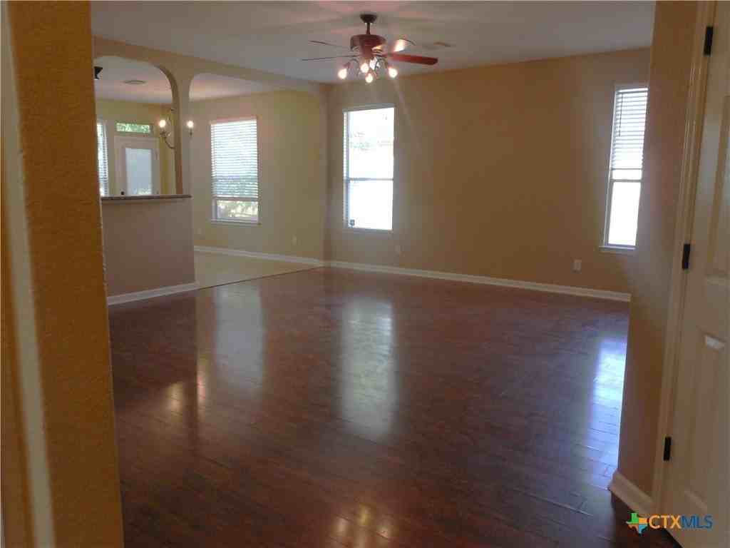 2242 Lakeline Dr - Photo 5 of 28