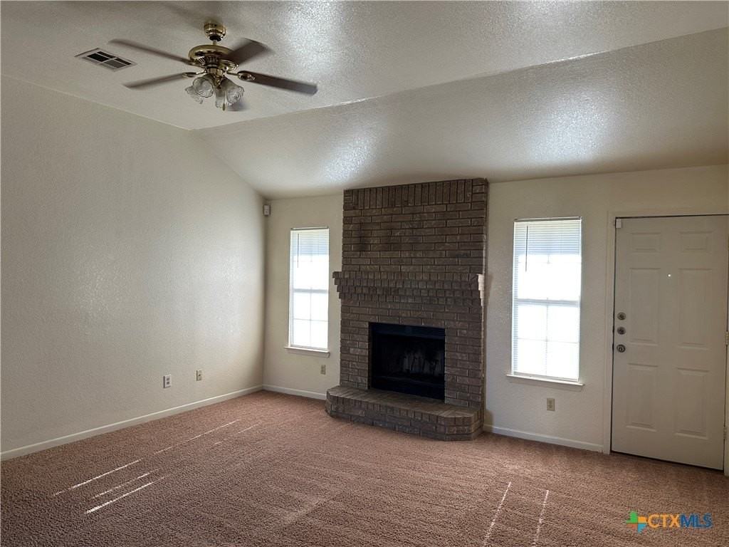 3603 Amanda Dr - Photo 2 of 11