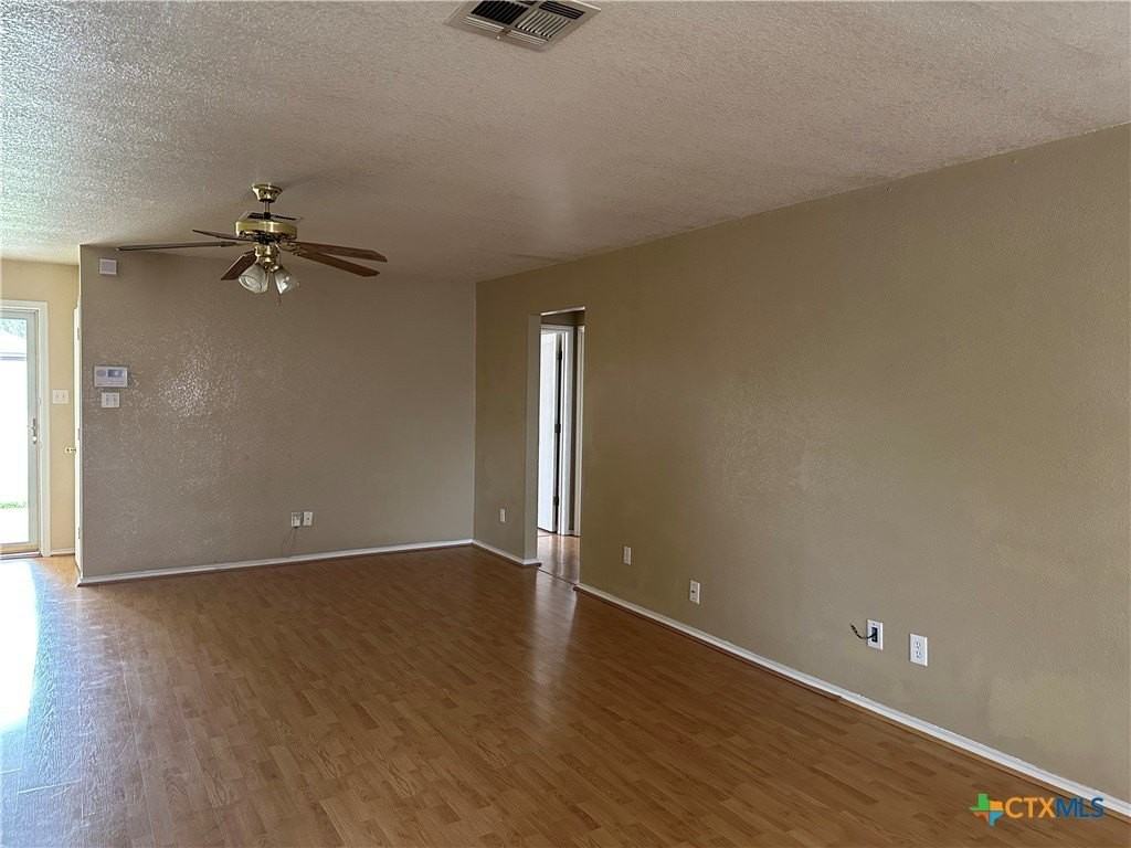 4305 Bowles Dr - Photo 2 of 6