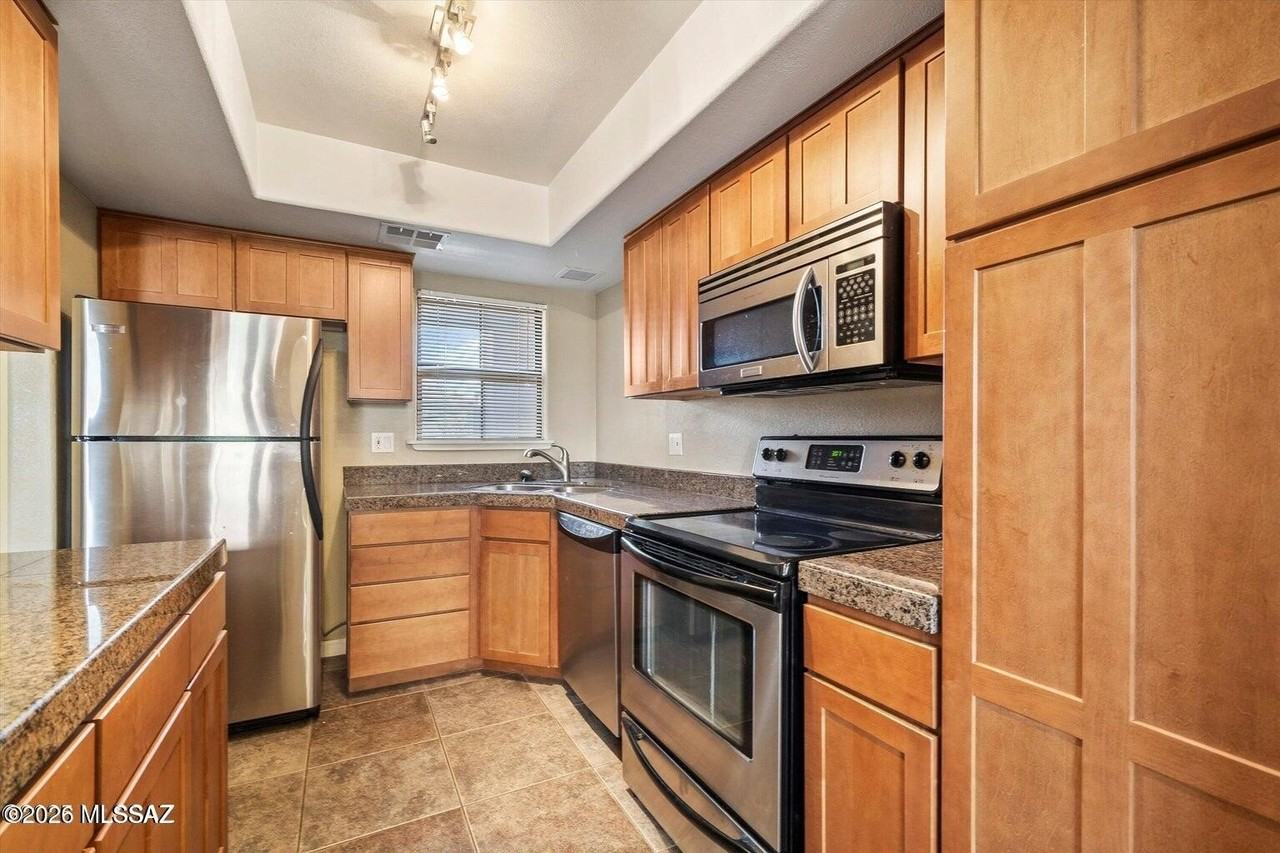 6651 N Campbell Ave #141 - Photo 7 of 34