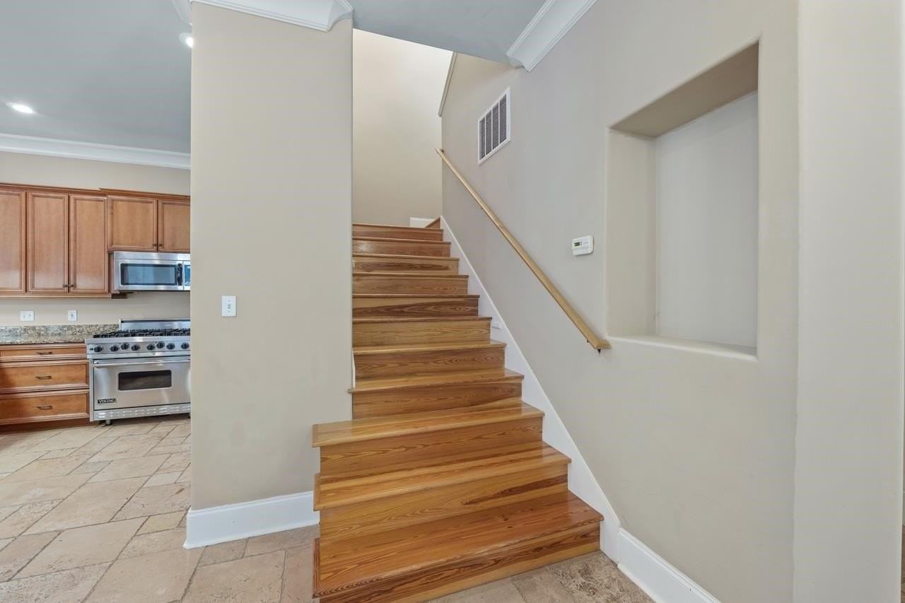 1842 Ashley Hall Way - Photo 6 of 36