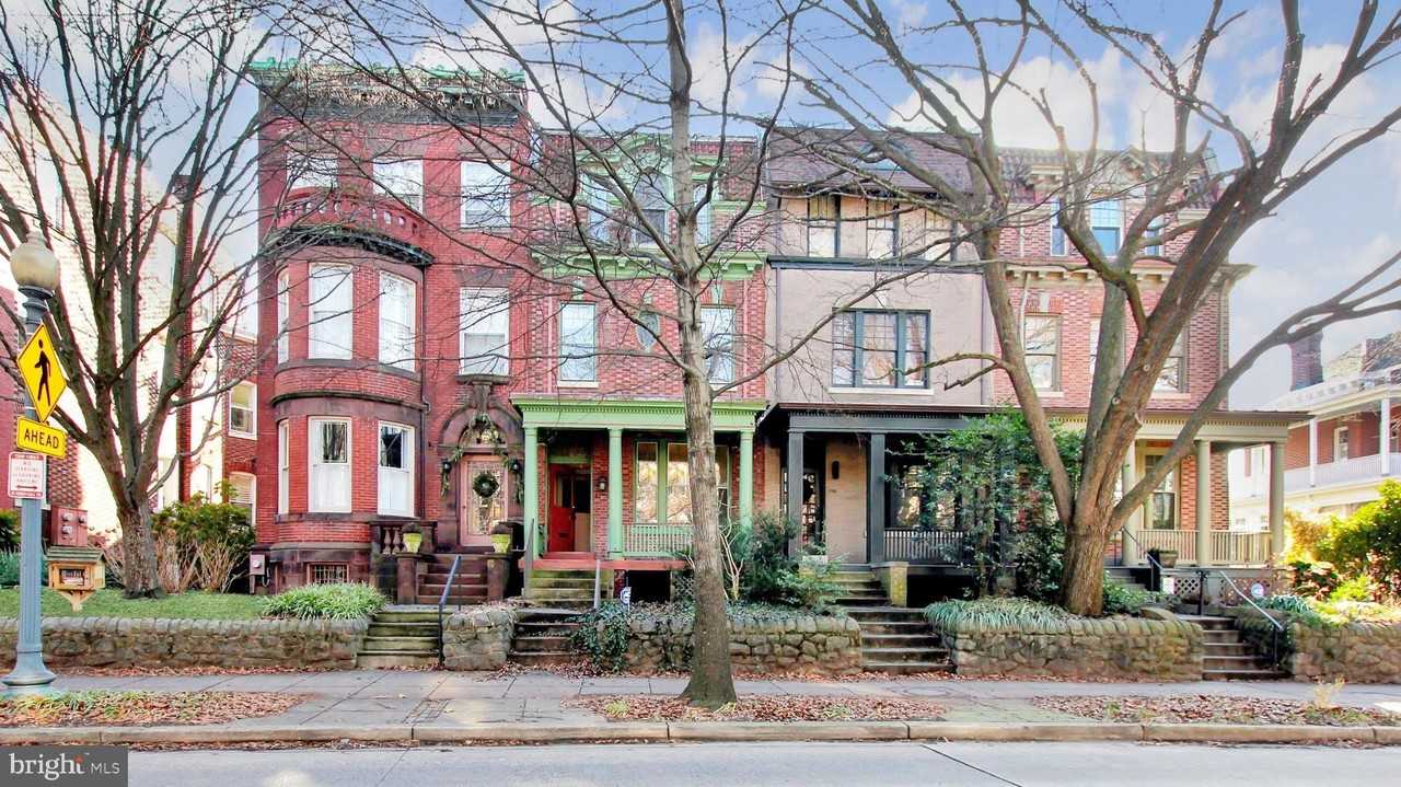 1756 Park Rd Nw - Photo 3 of 50