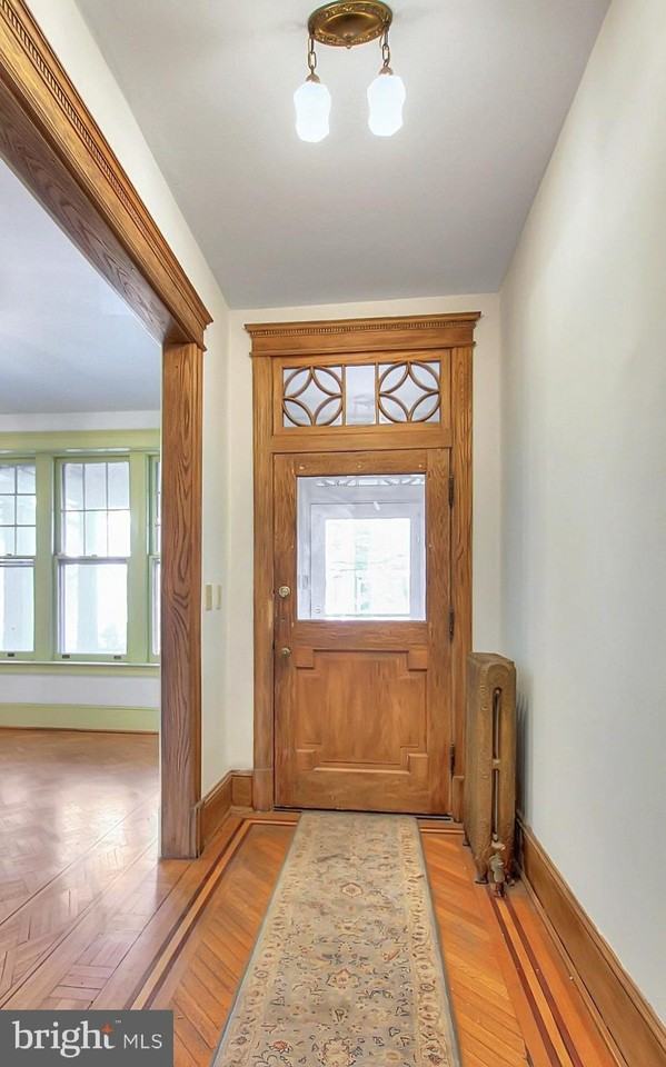 1756 Park Rd Nw - Photo 6 of 50