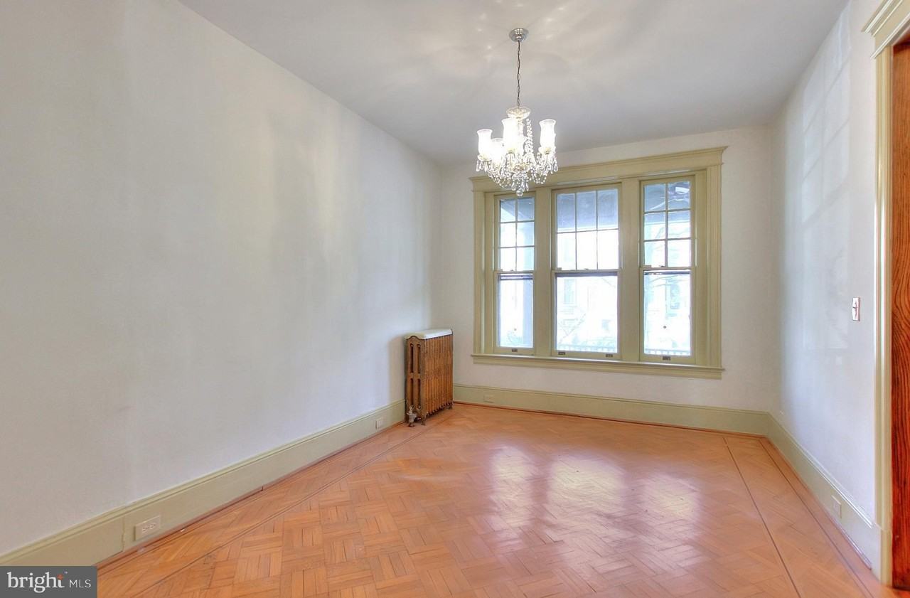 1756 Park Rd Nw - Photo 7 of 50