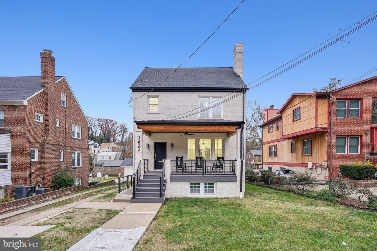 3422 Pennsylvania Ave Se - Photo 3 of 50