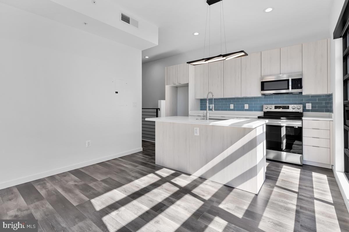 506 H St Ne #401 - Photo 4 of 19