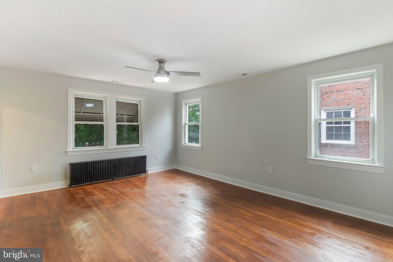 6011 N Dakota Ave Nw #C - Photo 3 of 15