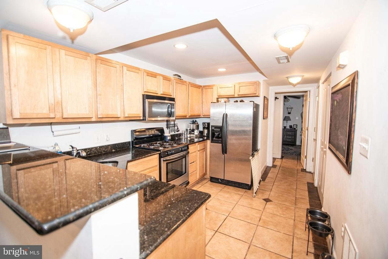 1526 8th St Nw #1 - Photo 3 of 22