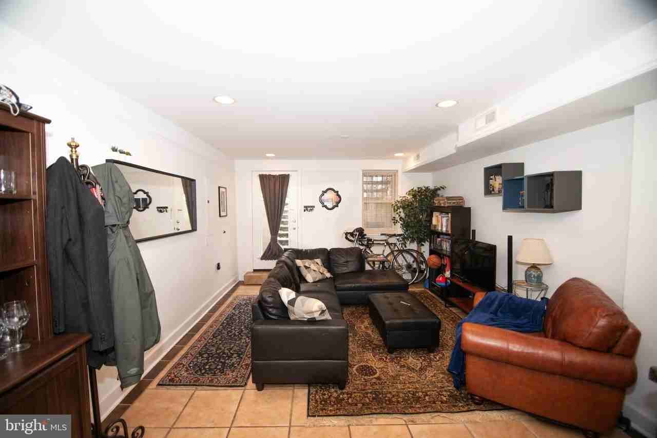 1526 8th St Nw #1 - Photo 6 of 22