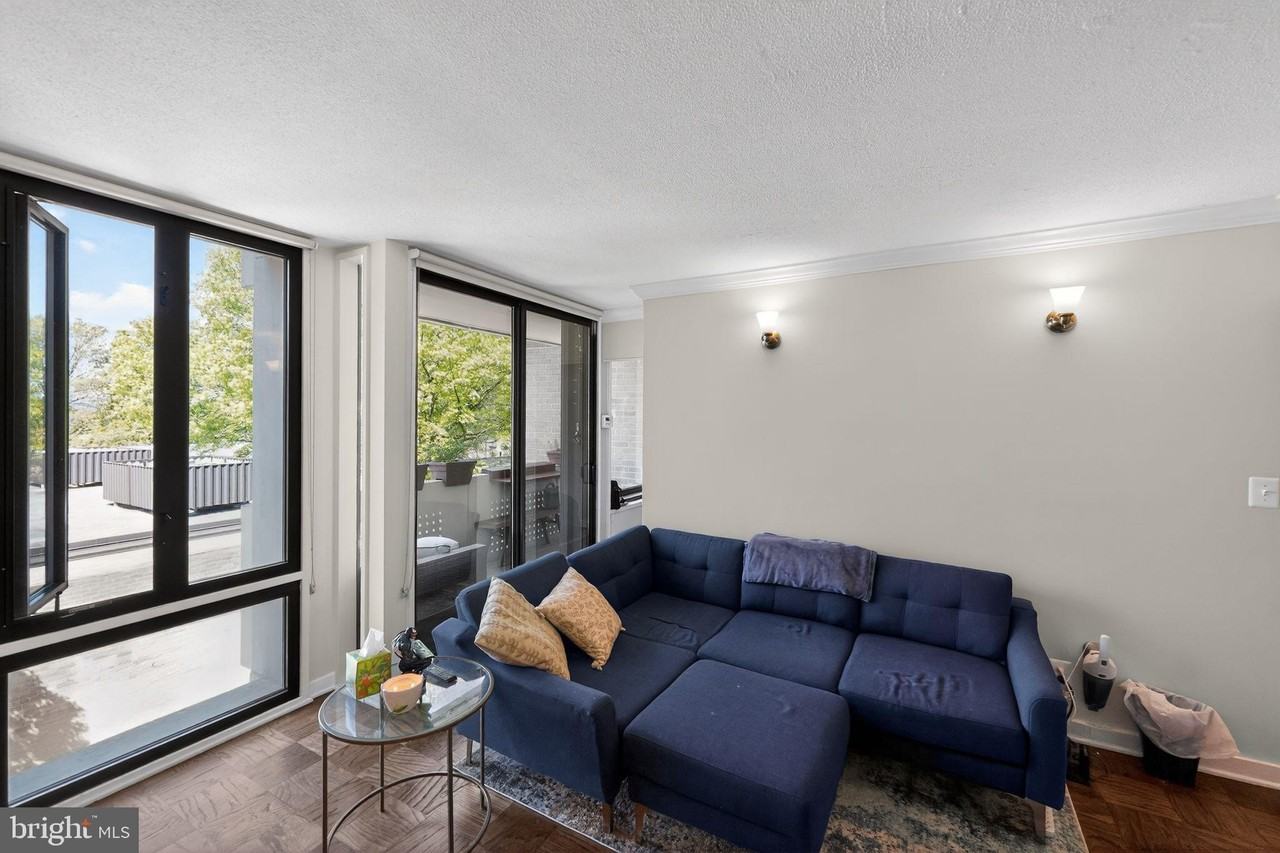 429 N St Sw #S210 - Photo 6 of 16