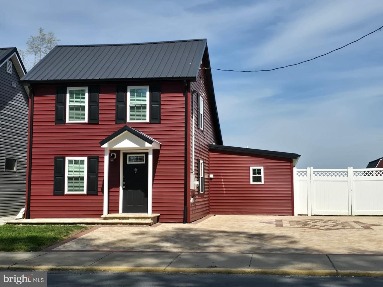 34 S Main St - Photo 2 of 41