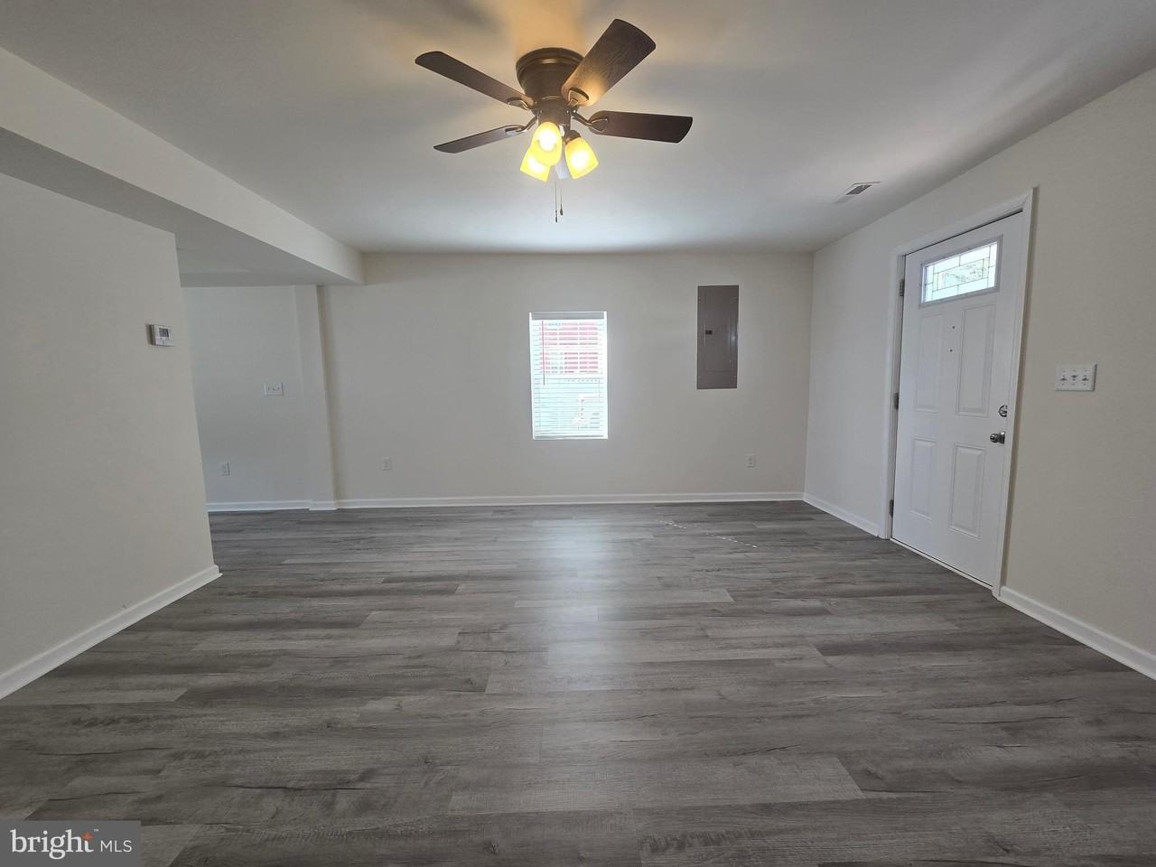 34 S Main St - Photo 3 of 41