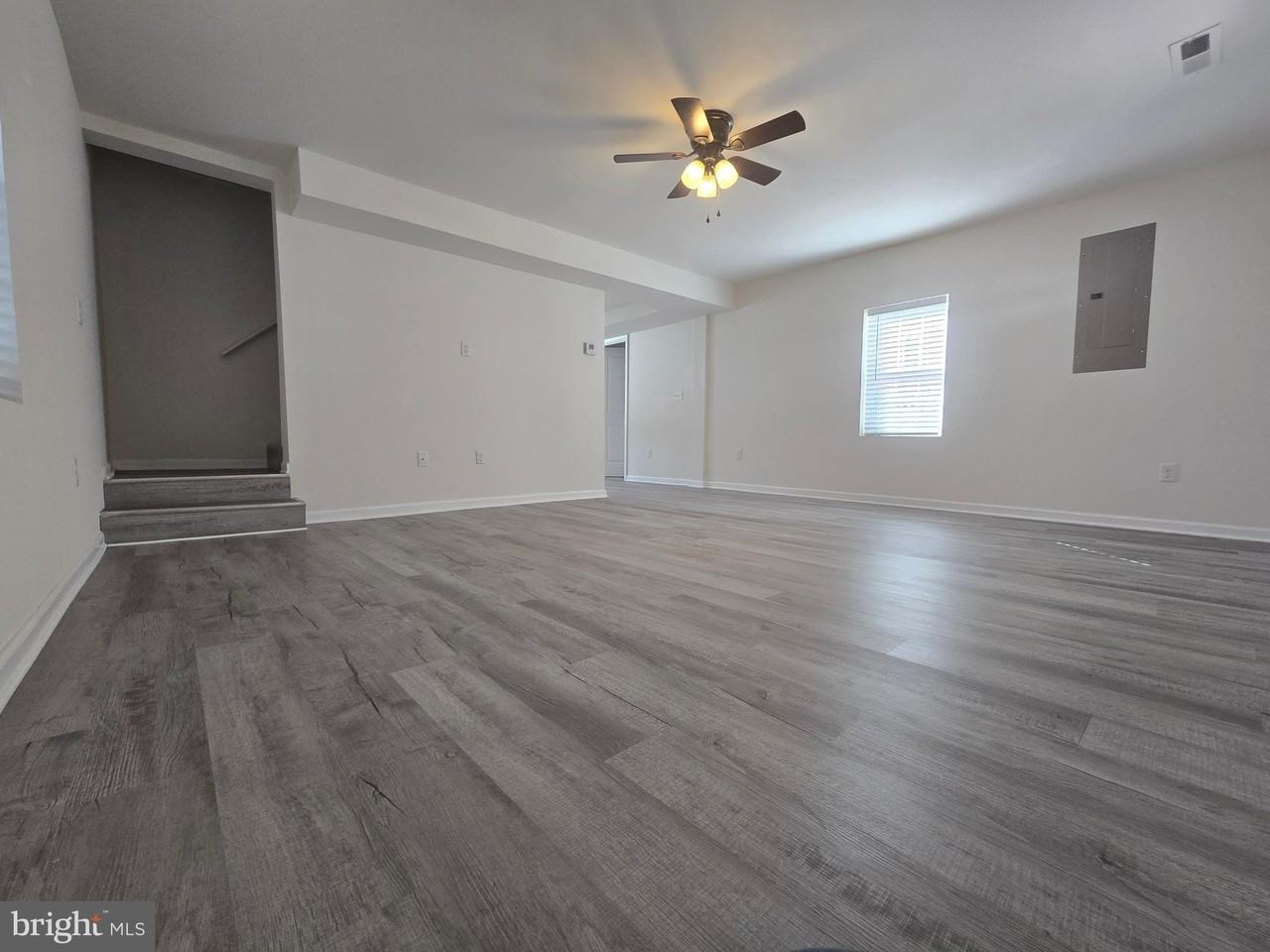 34 S Main St - Photo 4 of 41