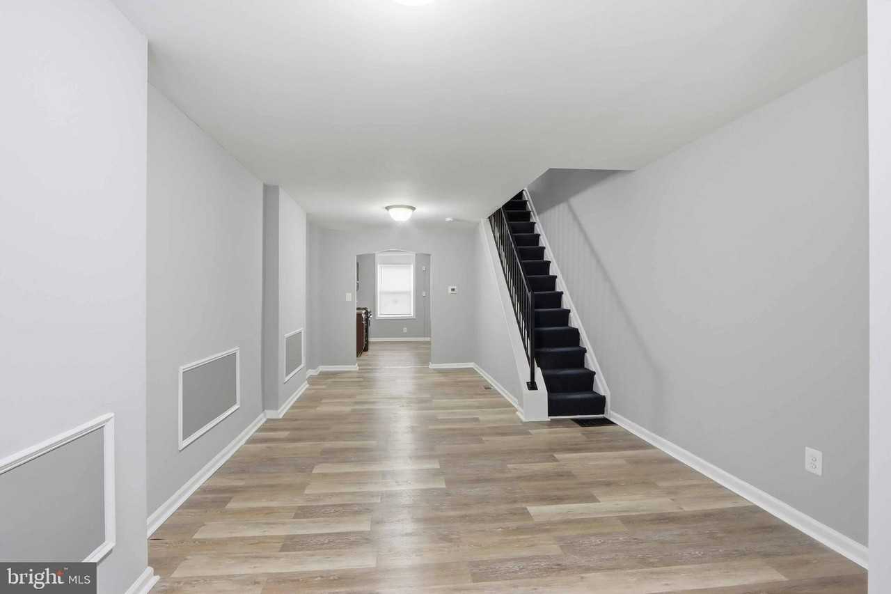 415 N Belnord Ave - Photo 5 of 20