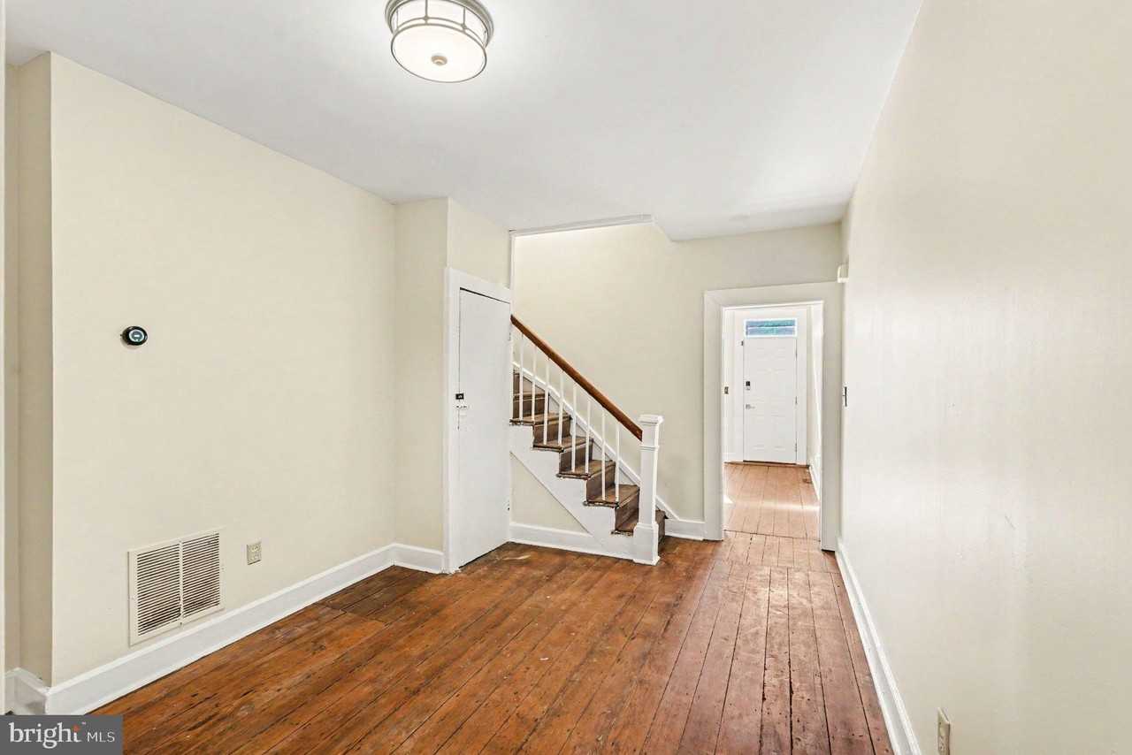 229 S Fremont Ave - Photo 6 of 21