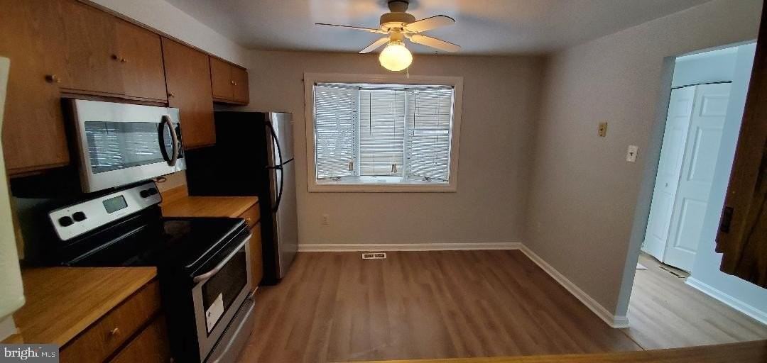 16 Craftsman Ct - Photo 6 of 36