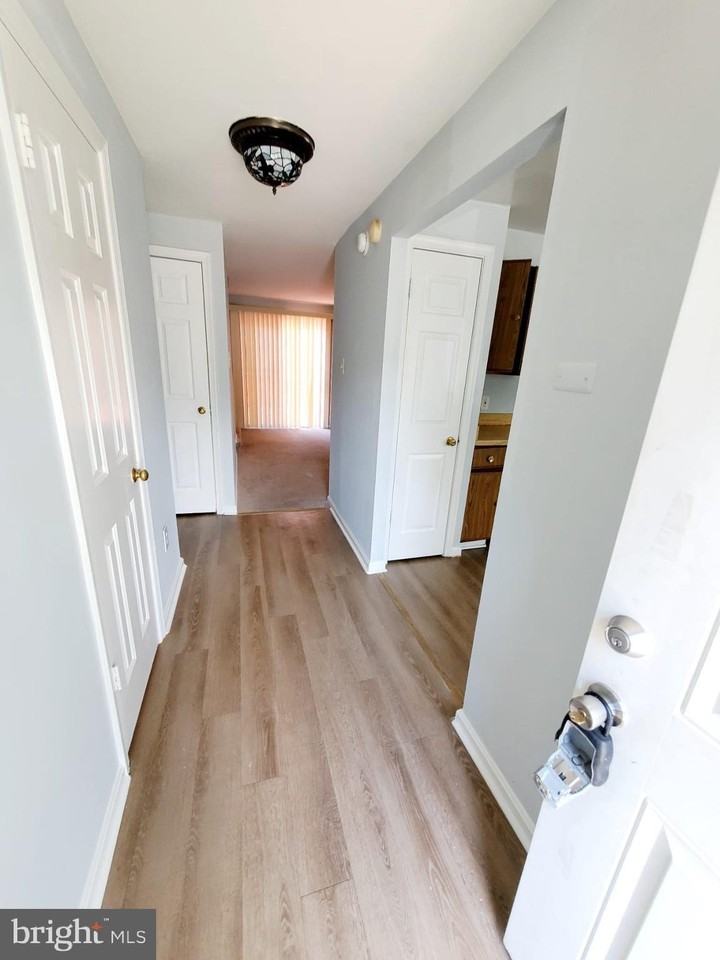 16 Craftsman Ct - Photo 7 of 36