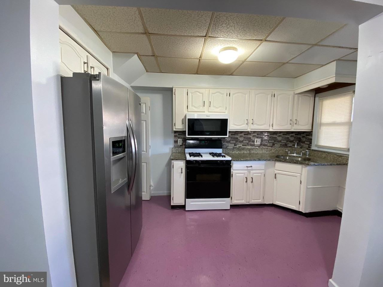 2167 Graythorn Rd - Photo 2 of 15