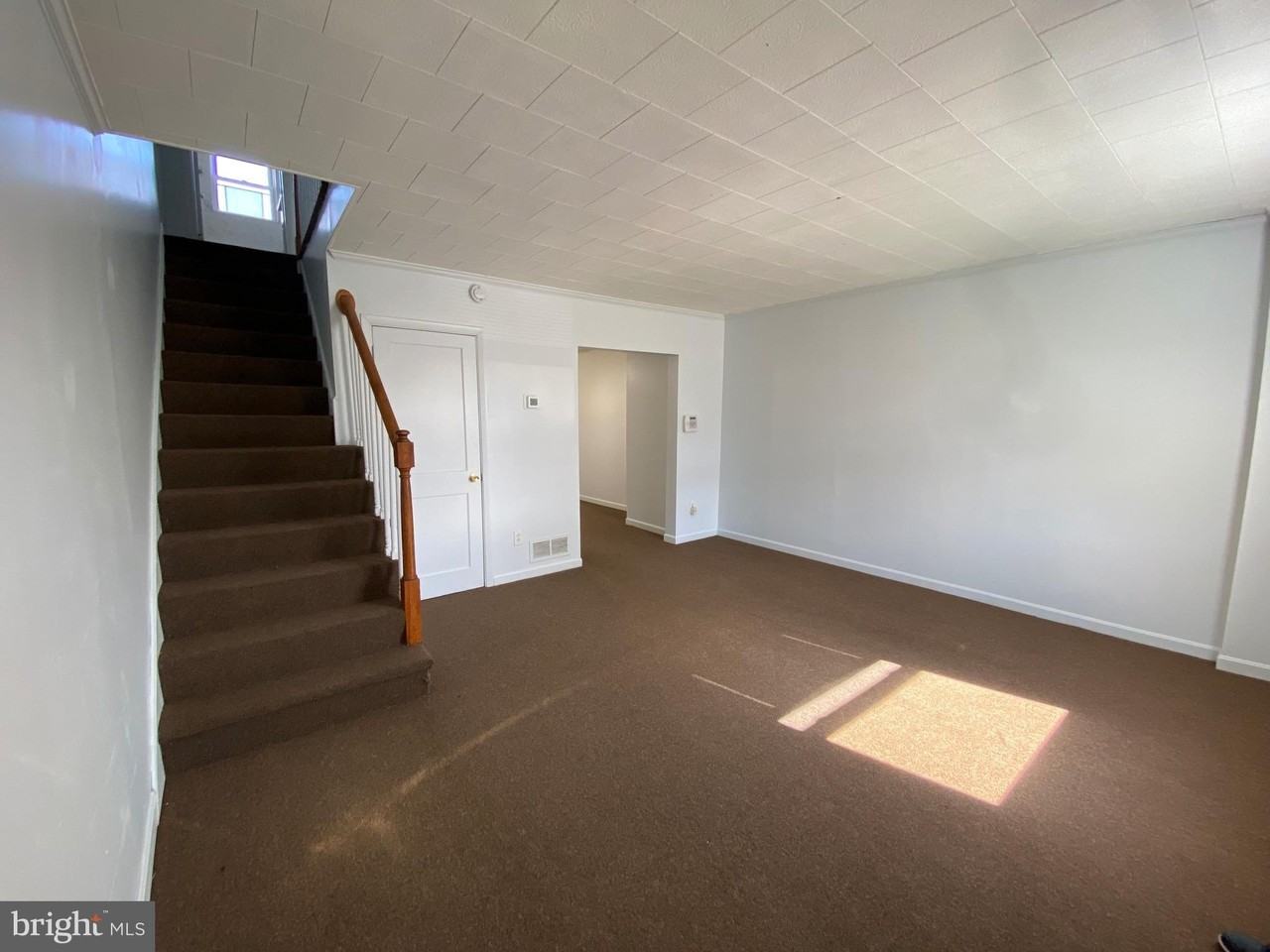 2167 Graythorn Rd - Photo 6 of 15