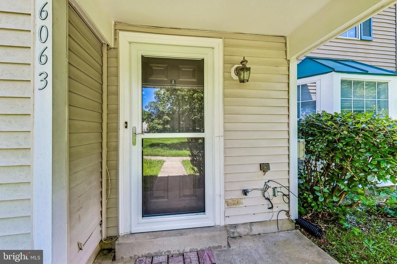 6063 Sirenia Pl - Photo 2 of 18